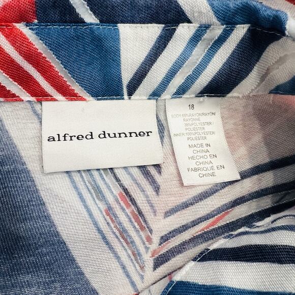 Alfred Dunner Women’s 18 Button Blouse Shirt Red White Blue Geometric (A0125) - Picture 7 of 7